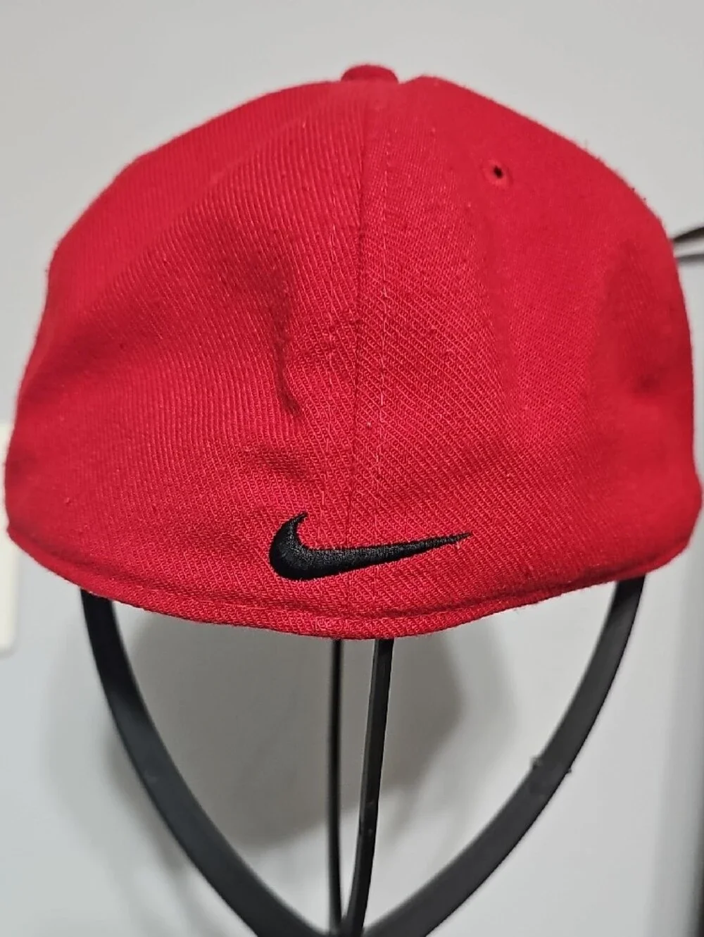 Nike Red Cincinnati Reds Baseball Hat with Black Embroidery